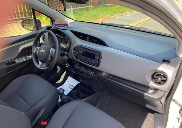 Toyota Yaris cena 40900 przebieg: 127000, rok produkcji 2018 z Czyżew małe 497